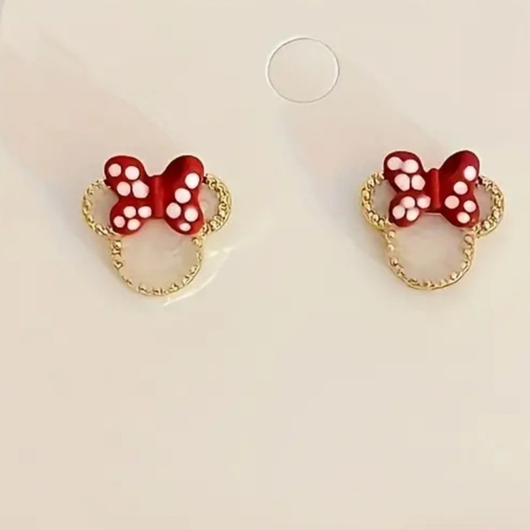 Minne Mouse moonstone stud earrings - Picture 4 of 9
